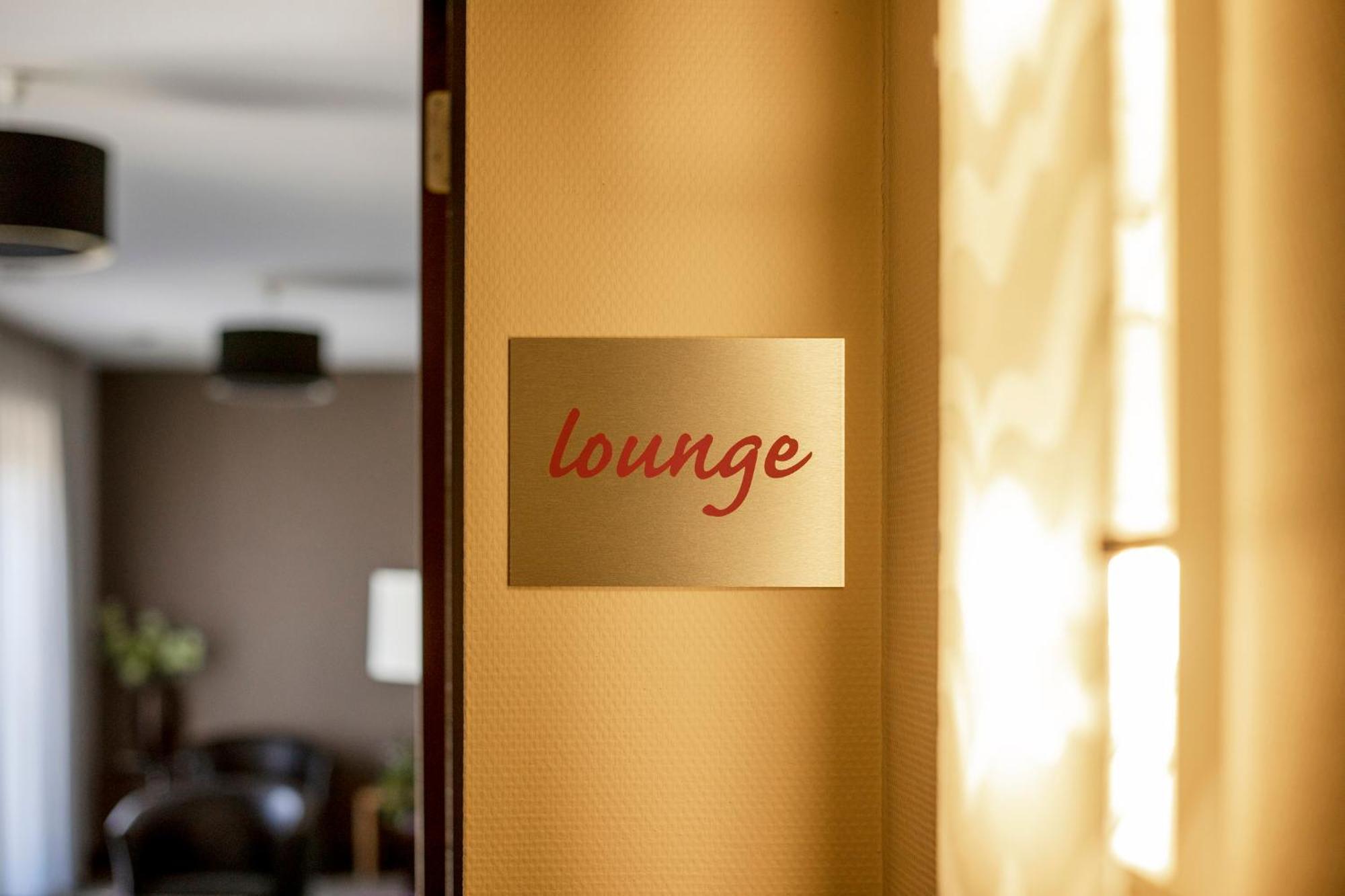 Hunzego Hotel Uithuizermeeden Екстериор снимка