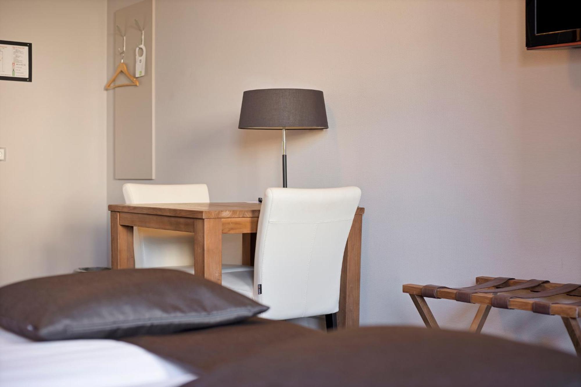 Hunzego Hotel Uithuizermeeden Екстериор снимка