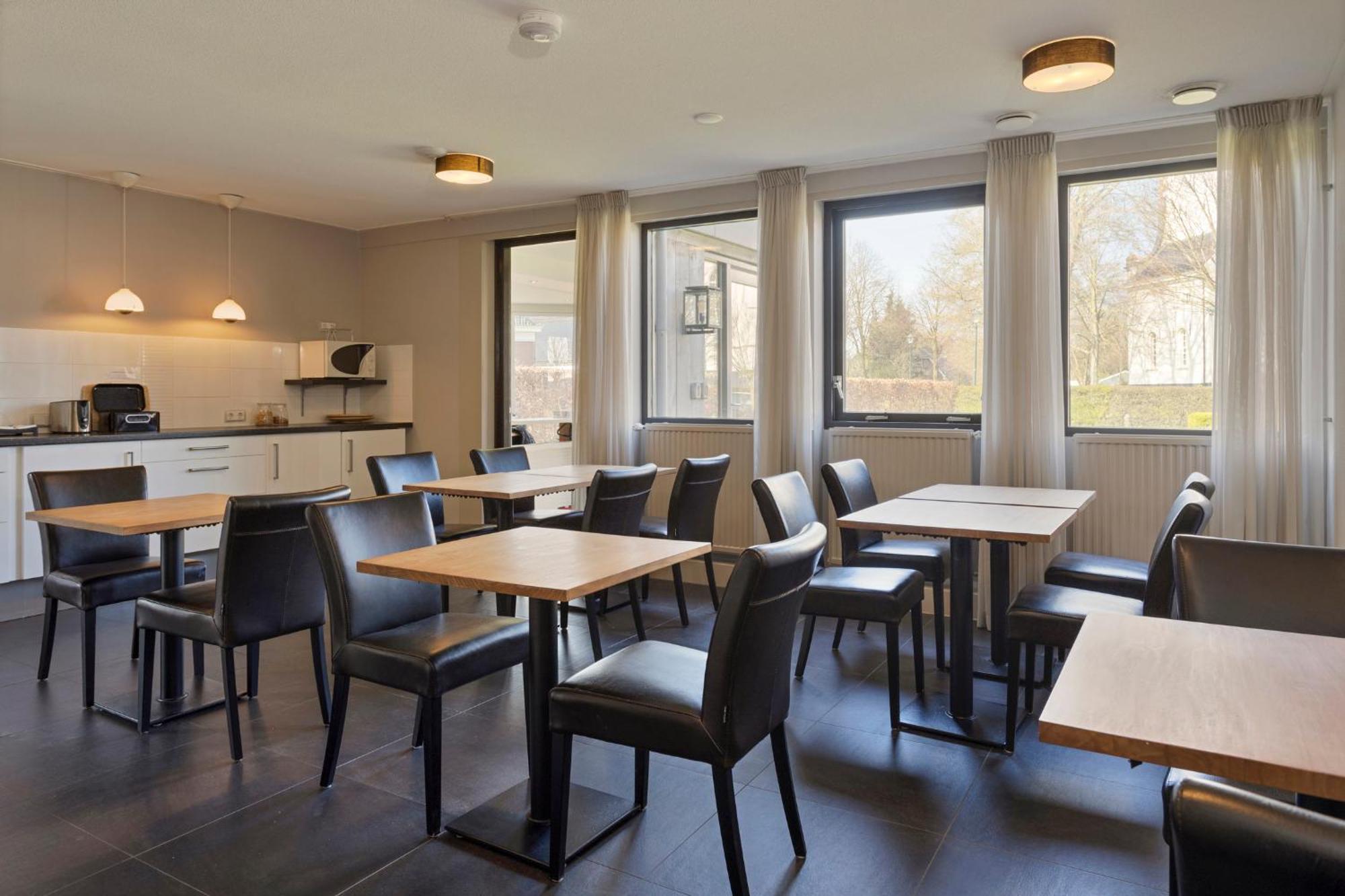 Hunzego Hotel Uithuizermeeden Екстериор снимка
