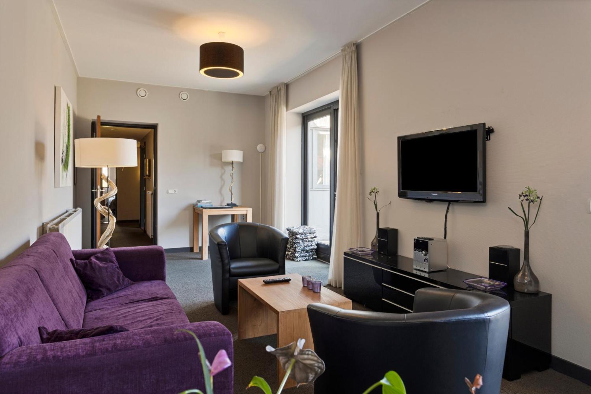 Hunzego Hotel Uithuizermeeden Екстериор снимка